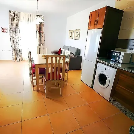 Con Piscina Compartida Y Terraza Privada Apartment *