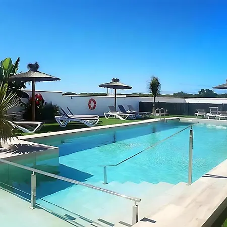 Con Piscina Compartida Y Terraza Privada