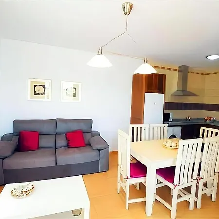 Con Piscina Compartida Y Terraza Privada Apartment *